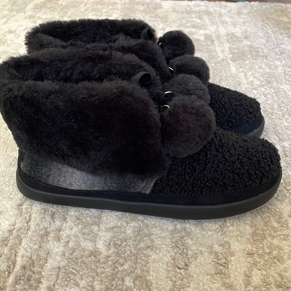 TOMS Pompom Ankle Booties